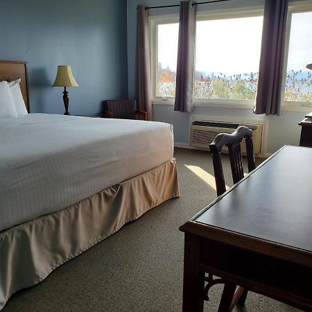 Carolyn Beach Inn Thessalon Екстериор снимка