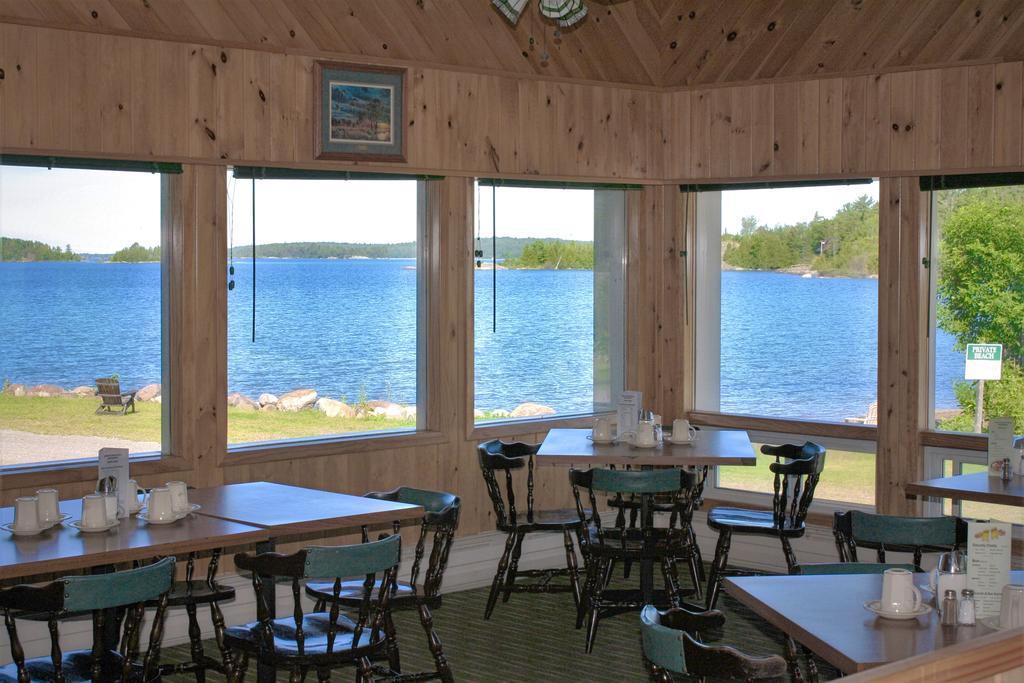 Carolyn Beach Inn Thessalon Екстериор снимка