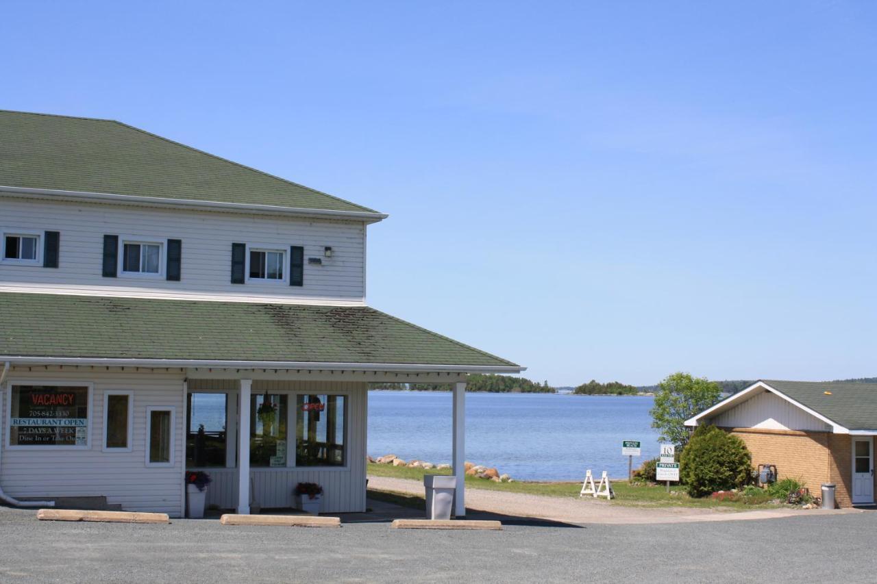 Carolyn Beach Inn Thessalon Екстериор снимка