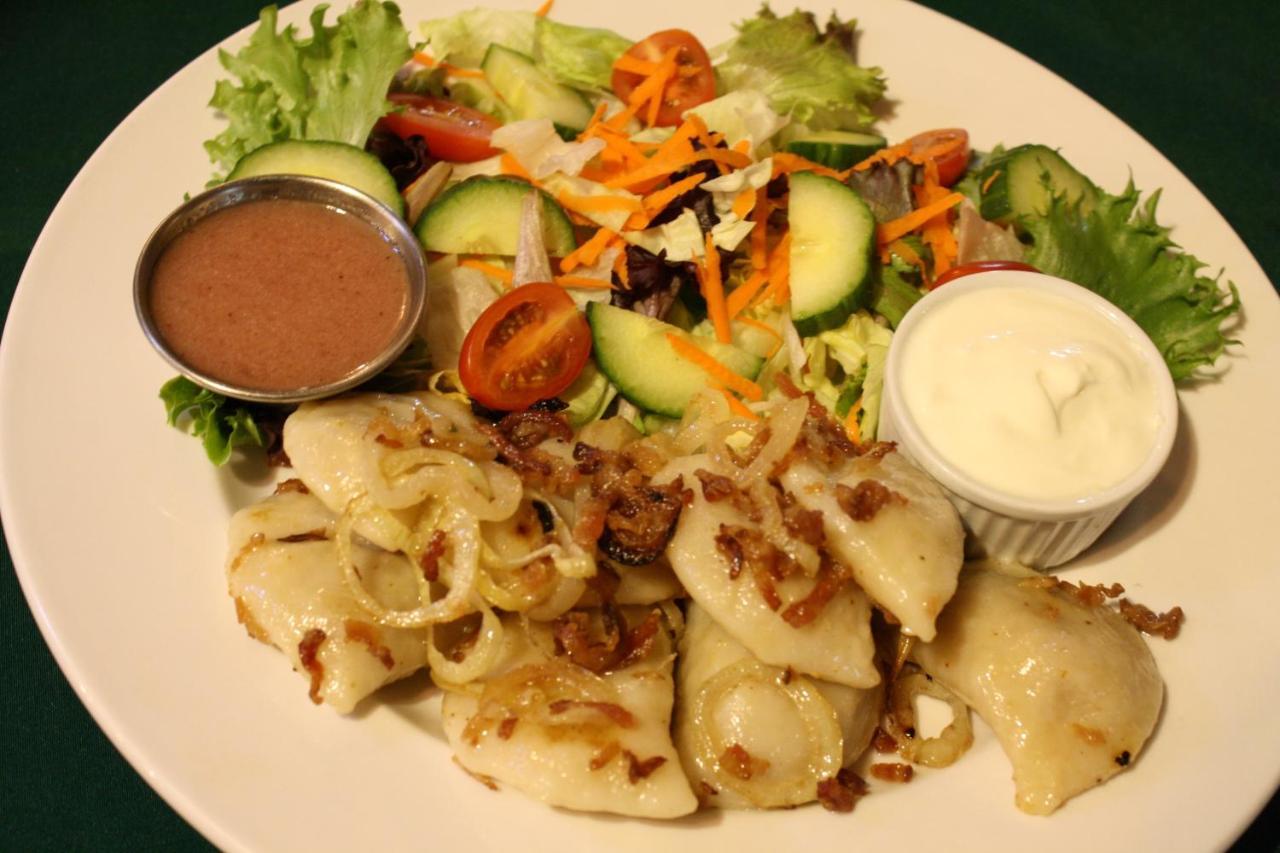 Carolyn Beach Inn Thessalon Екстериор снимка